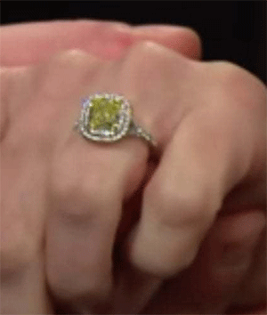 Anna Faris Fancy yellow diamond engagement ring